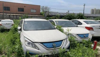 新能源车“坟场”数量激增，廉价残骸背后的隐忧